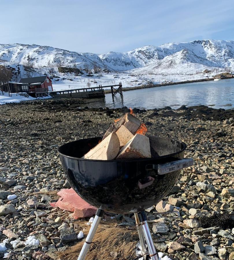 Kvaloya Apartment By The Sea Tromsø Esterno foto