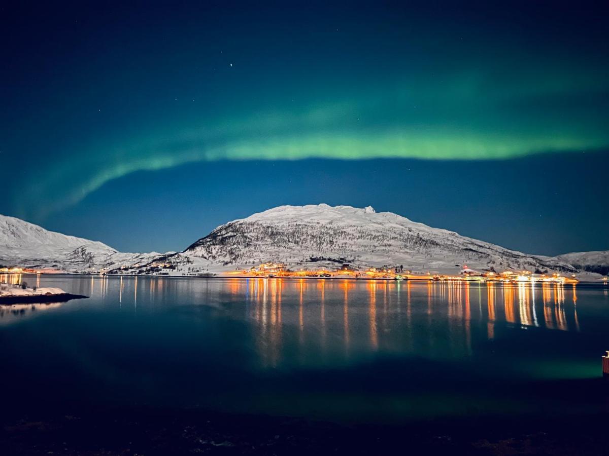 Kvaloya Apartment By The Sea Tromsø Esterno foto